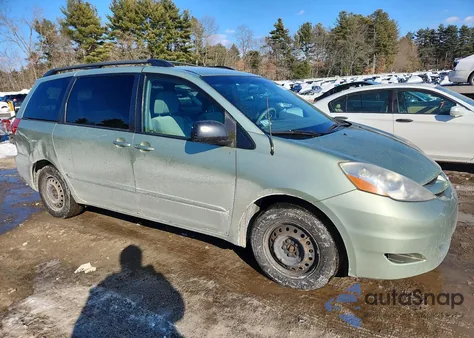 2009 Toyota Sienna Ce z USA, uszkodzony, nr VIN 5TDZK23C99S261639